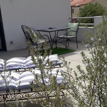 Calme Et Confortable Bed & Breakfast